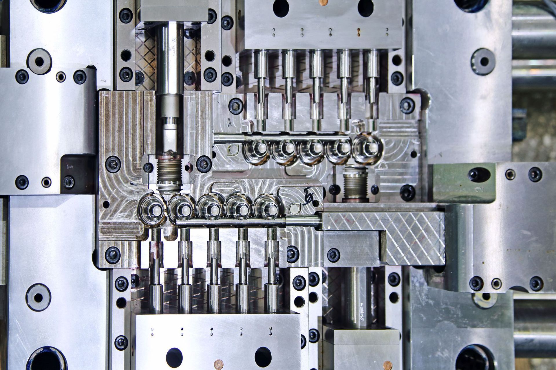 Parts of Plastic Molding Process