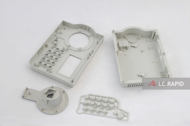 Plastic parts of blood oxygen monitors are produced by injection molding
